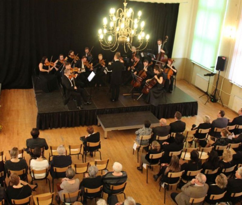 Filharmonia Jurajska zainaugurowała sezon muzyczny w sali koncertowej Hutnik